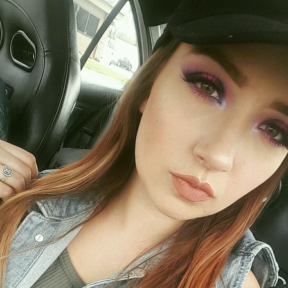 Meet your Posher, Stephonie - Picture 1 of 1